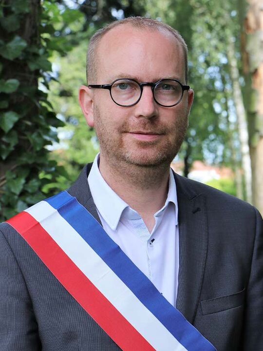 Laurent DESMONS, Maire